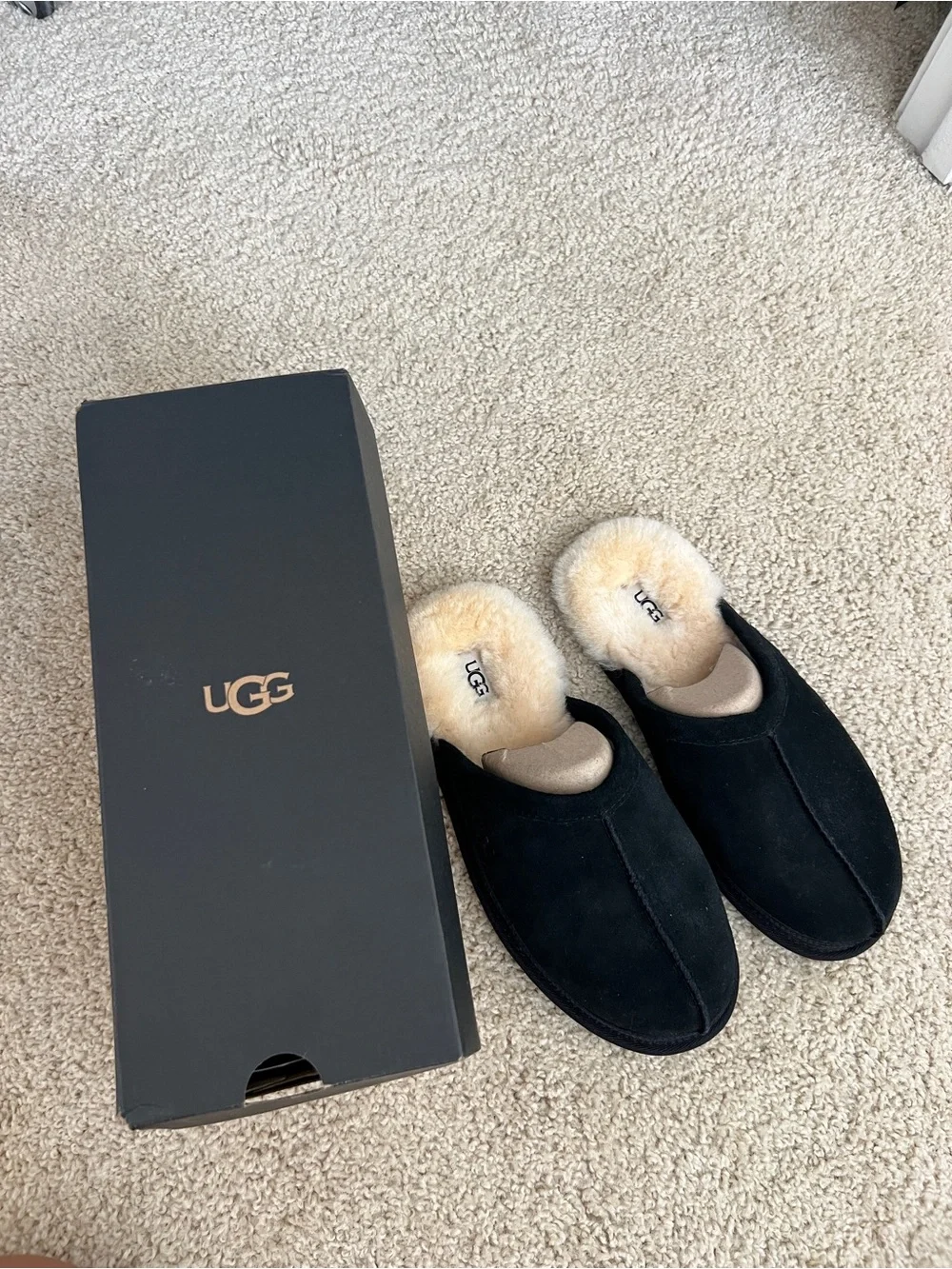 UGG Vanwyn Slipper